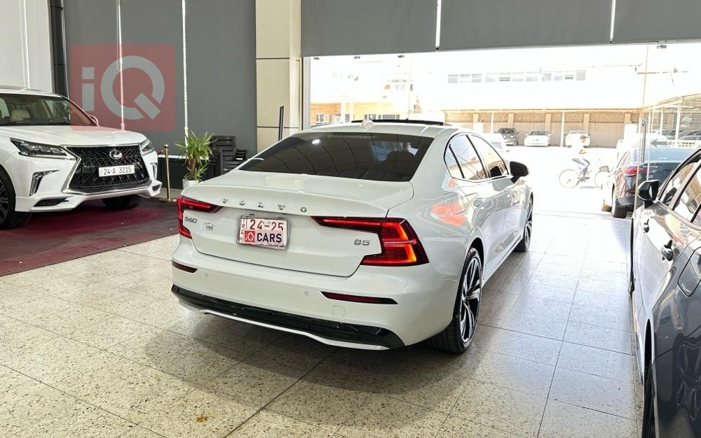 فولفو S60